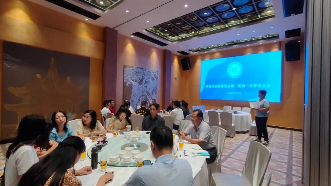 ������̬��˳�²˷�չ�ٽ����һ���һ�γ������˳���ٿ�