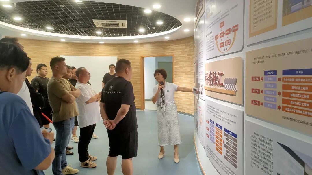 ���꽻�� �� �������������һ�ӭ����ʡ��������⿲�����ҵЭ�� ݰ��˳�³�ʦѧԺ & ˳�²˷�չ�ٽ���